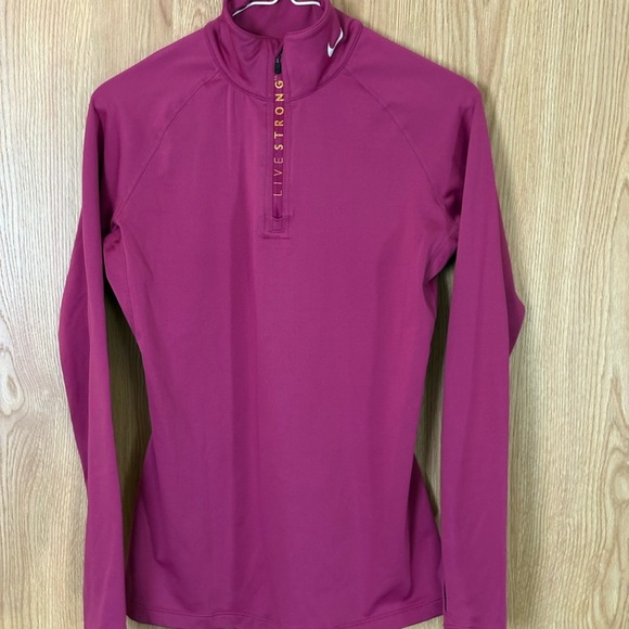 Nike Dri-Fit Women's Magenta Fleece Lined 1/4 Zip Athletic Long Sleeve Top - Picture 1 of 7